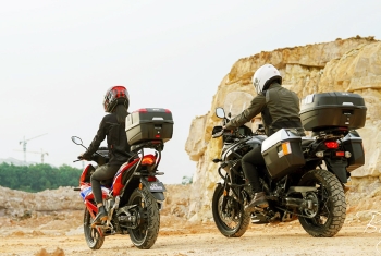 Thùng Givi Nhà Bè