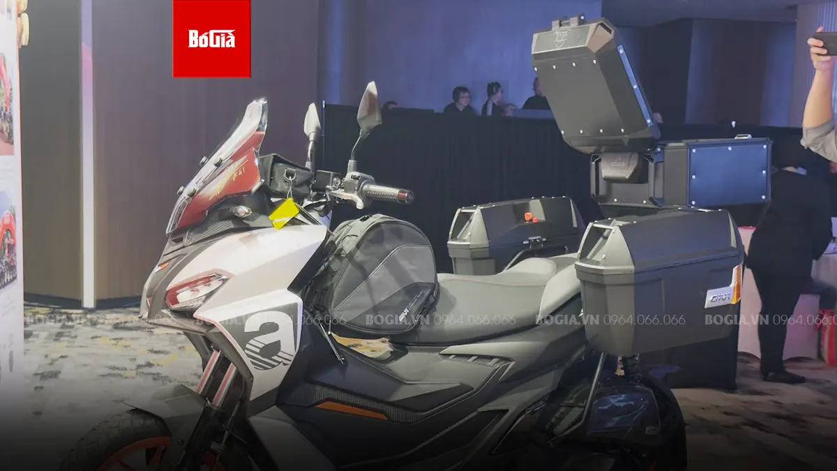 Baga hông Givi SBL SR GT 200 đồng bộ với baga sau SRV
