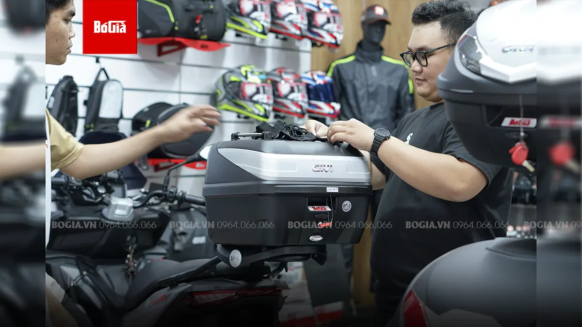 Thùng sau Givi B32N ADV cho Aprilia SR GT 200