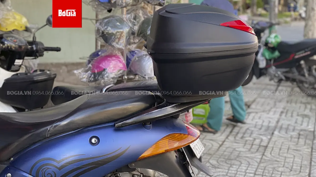 Chọn thùng sau Givi cho xe A Còng theo từng nhu cầu