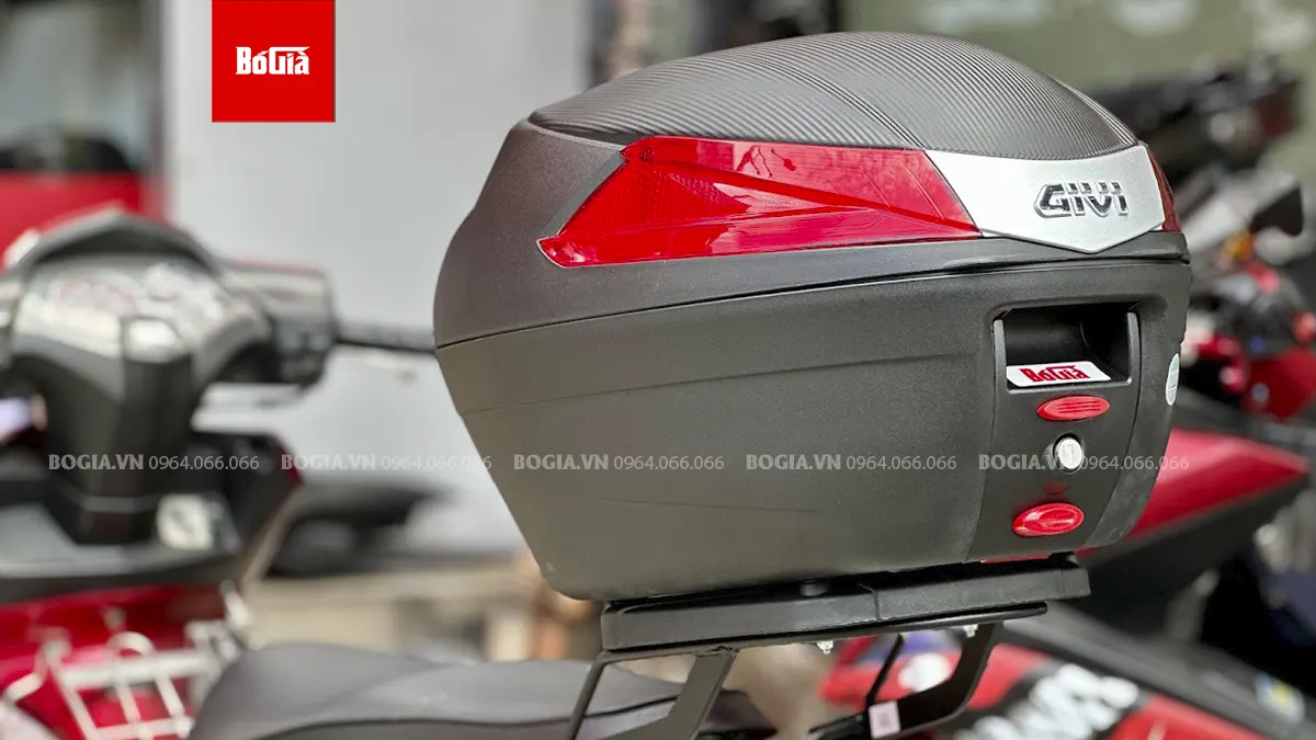 Hướng dẫn chọn thùng sau Givi cho xe Air Blade 110