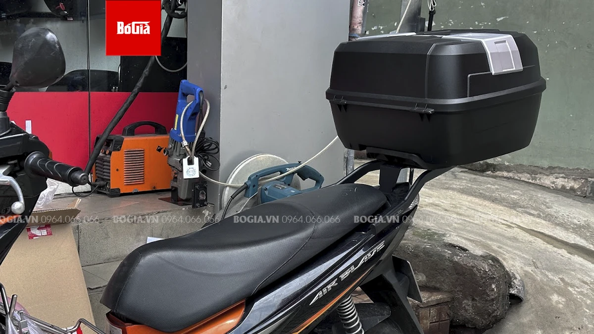 Cách chọn thùng sau Givi cho xe Air Blade 125