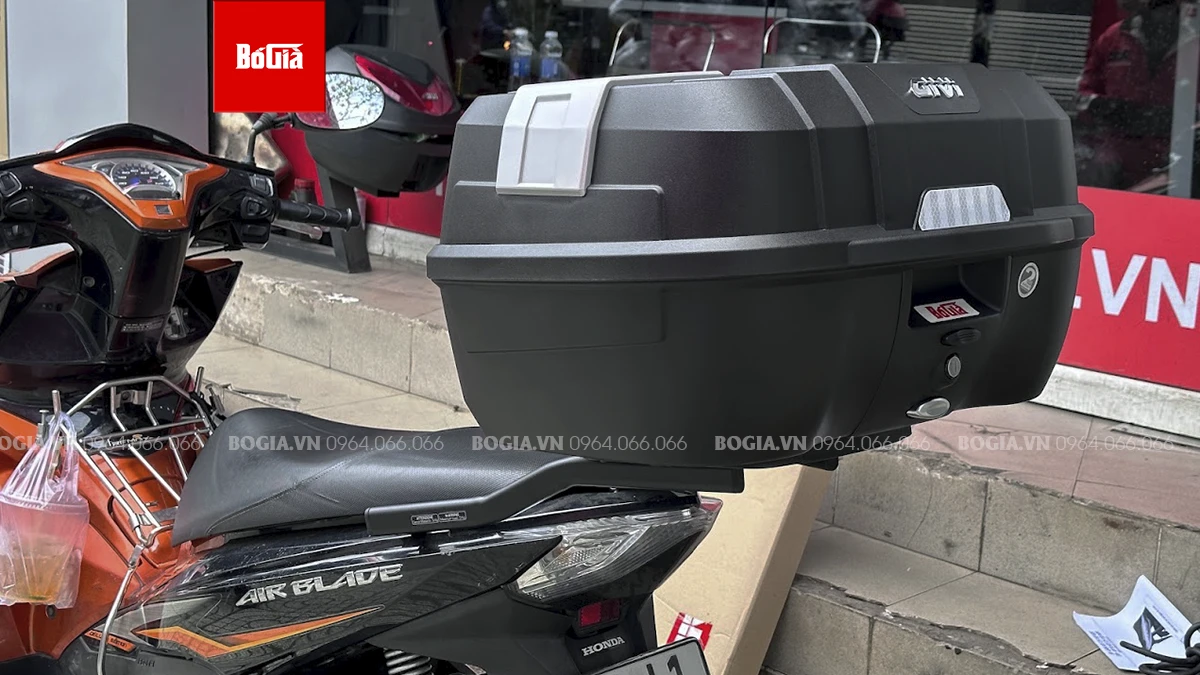 Giá thùng sau Givi cho xe Air Blade 125