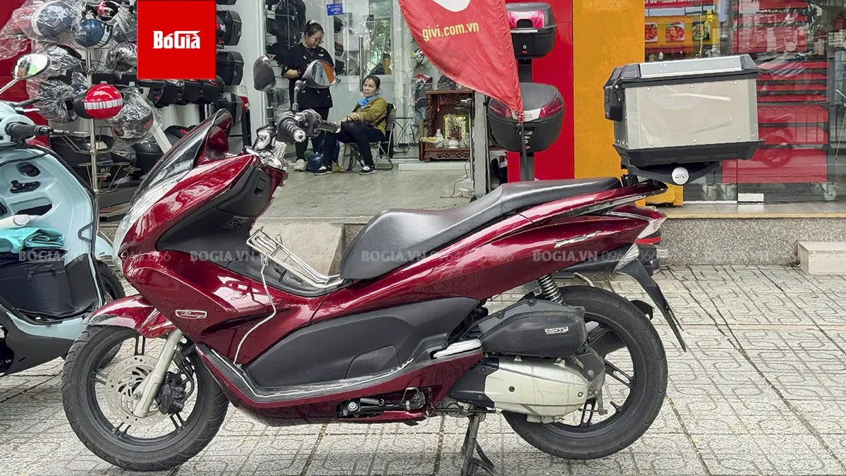 Thùng sau Givi cho xe Pcx 125 chính hãng