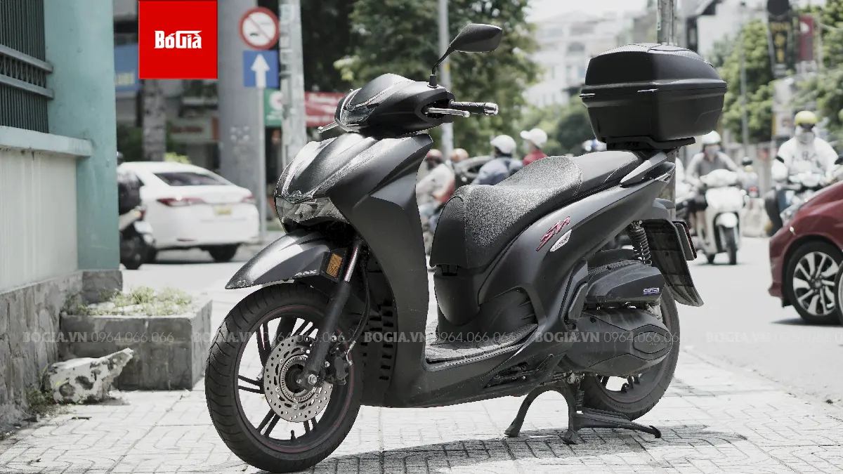 Thùng sau Givi cho xe SH 350i chính hãng