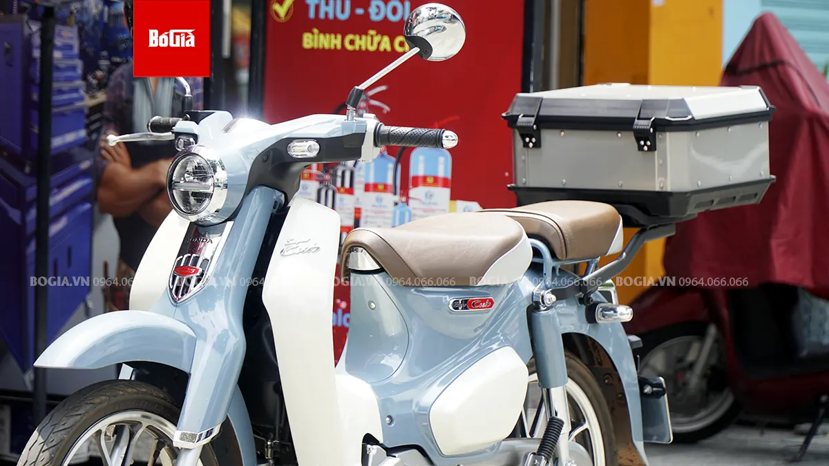 Giá thùng sau Givi cho xe Super Cub 125