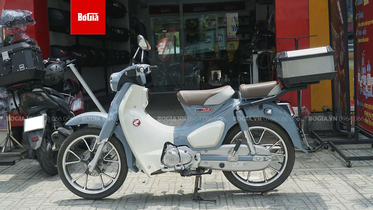 Những tiện ích khi lắp thùng sau Givi cho xe Super Cub 125