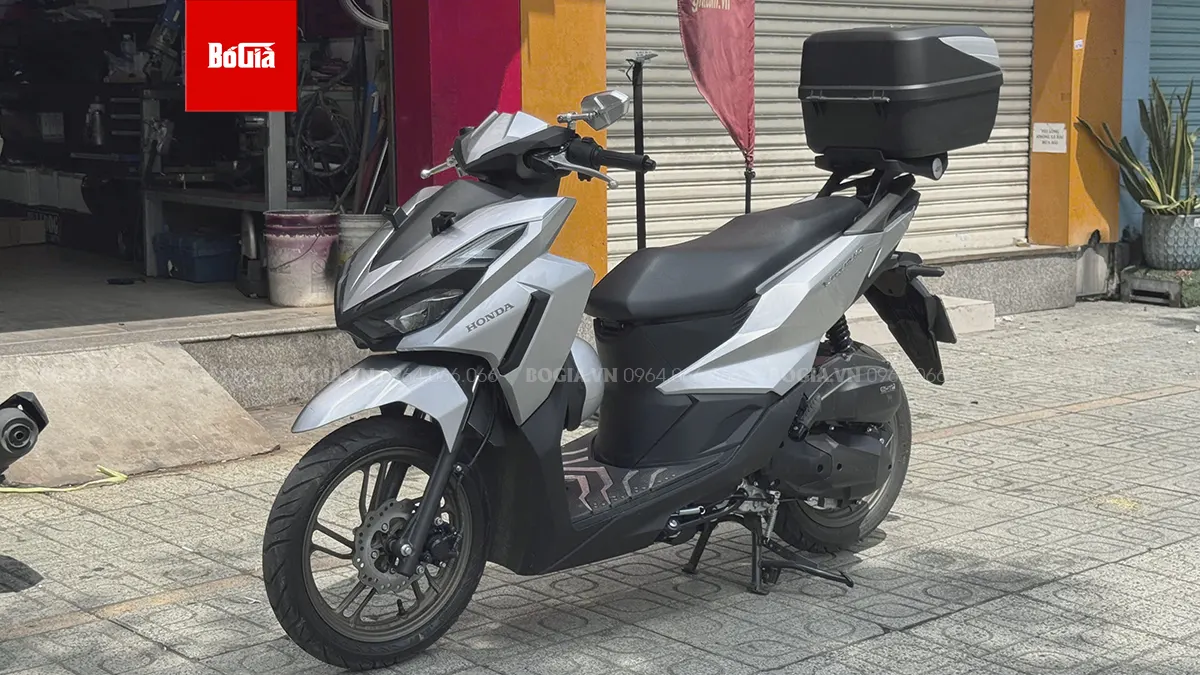 Giá thùng sau Givi cho xe Vario 125 phụ thuộc vào model, dung tích và chất liệu