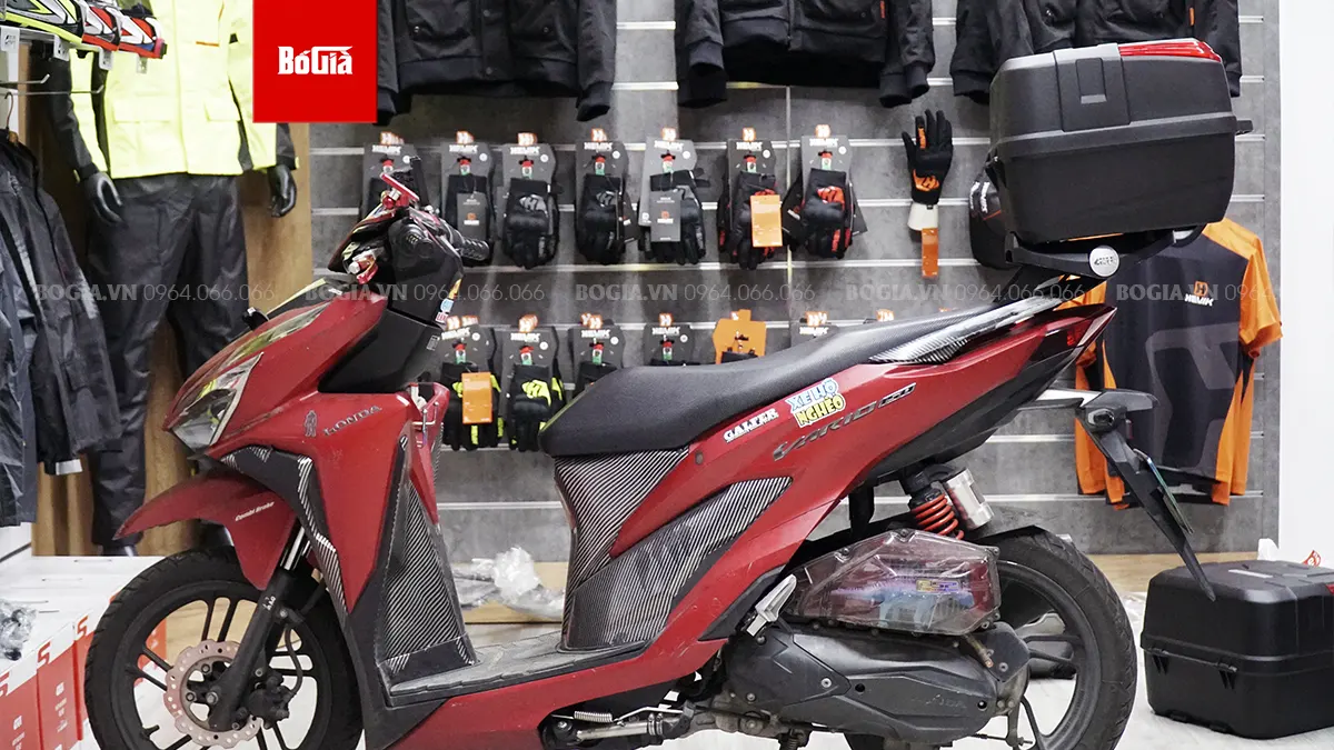 Thùng sau Givi cho xe Vario 125/150