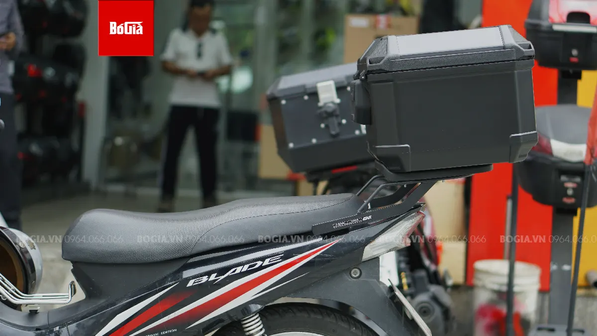 Baga gắn thùng sau Givi cho xe Wave Blade 110