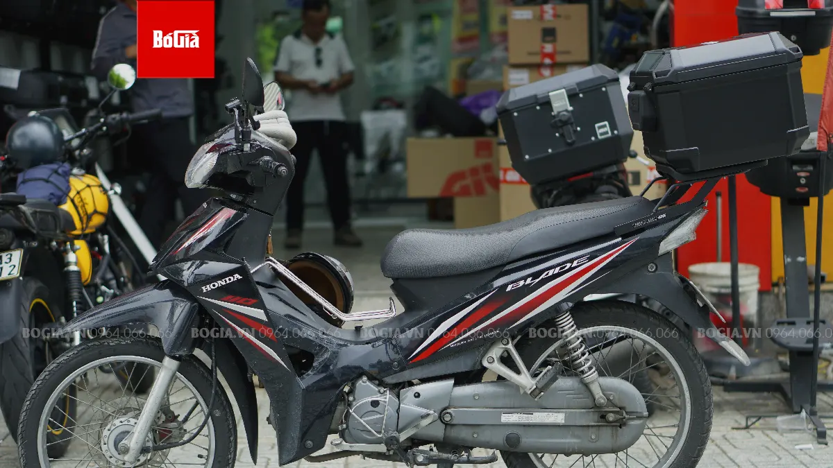Giá thùng sau Givi cho xe Wave Blade 110