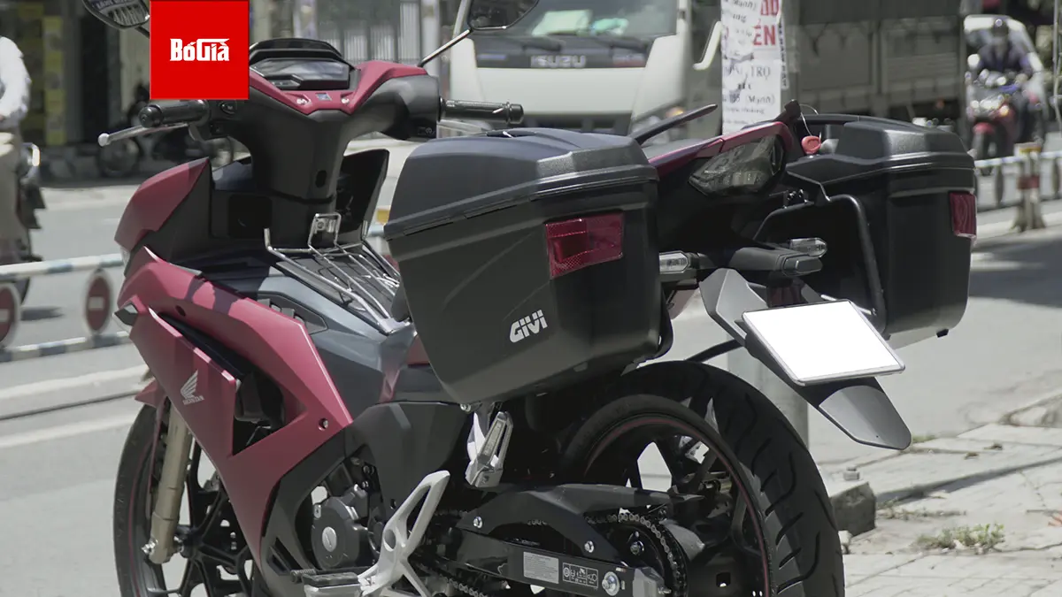 Giá bộ thùng hông Givi cho xe Winner X