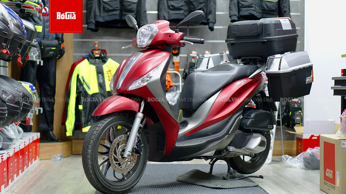 Tiện ích khi trang bị thùng hông Givi cho xe Medley khi đi tour