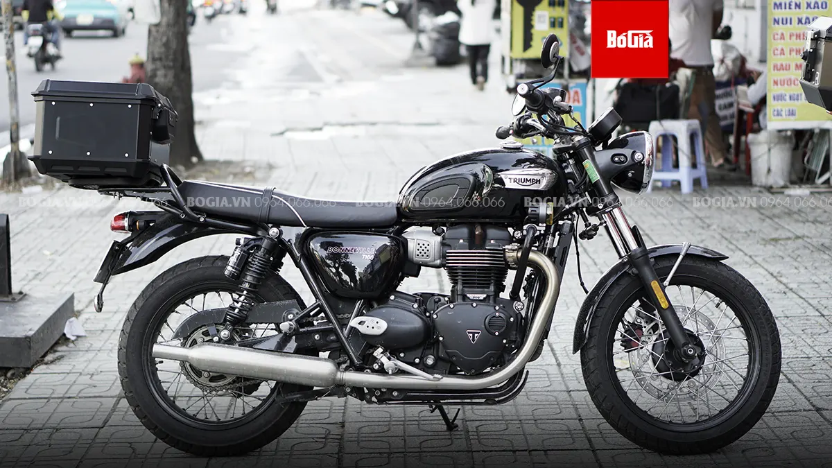 Bố Già - Cửa Hàng Bán Thùng Sau Givi Cho Xe Triumph Bonneville T100 Chính Hãng Uy Tín Tại TP.HCM