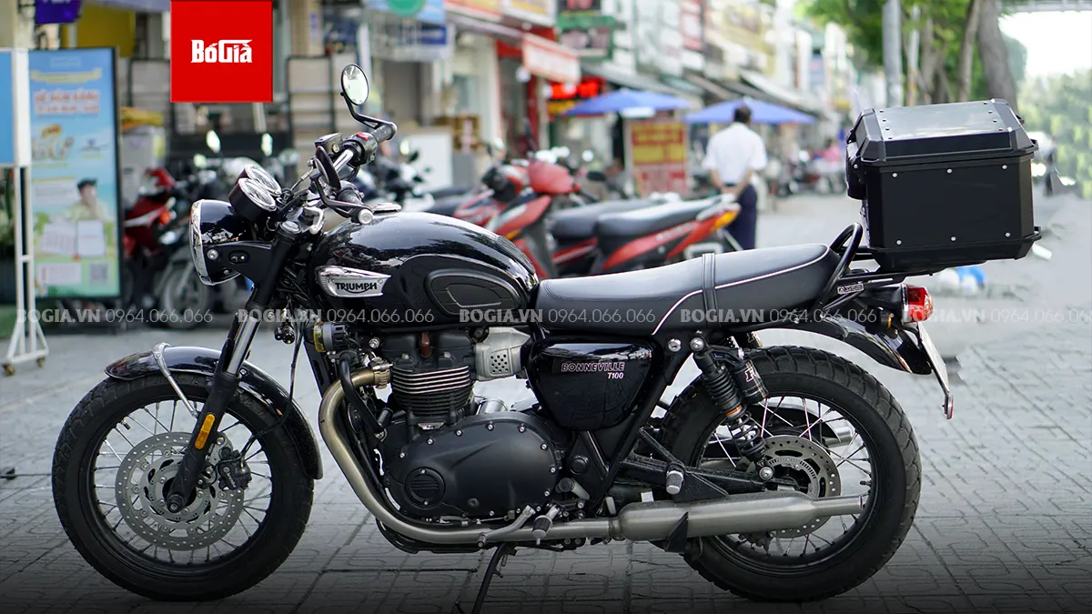Thùng Sau Givi Cho Xe Triumph Bonneville T100 Chính Hãng Tại Bogia.vn