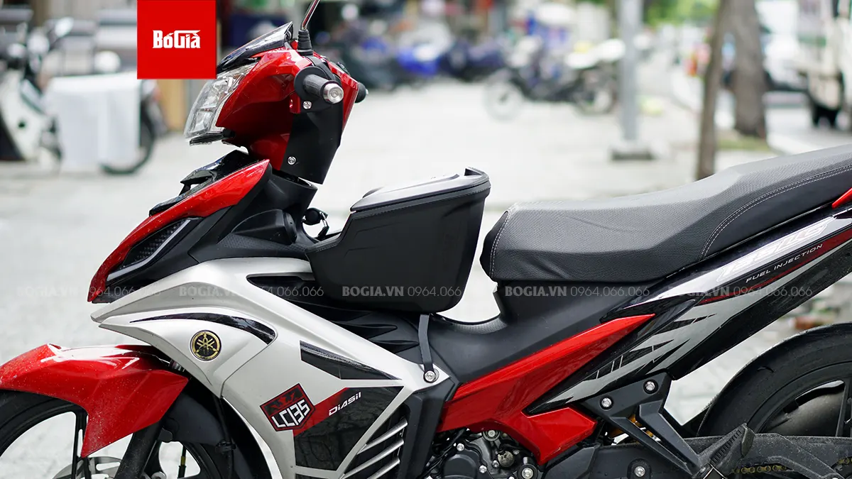 Pát Givi CR chuyên dụng gắn thùng giữa Exciter 135 5 số