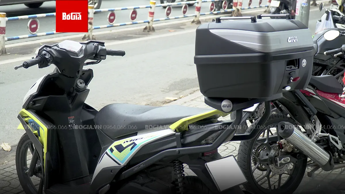 Nâng cấp thùng sau Givi cho xe Mio M3 125 tiện lợi